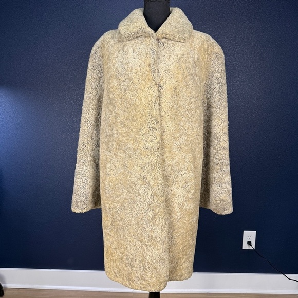 ✨VINTAGE✨ Super Unique Curly Lambswool Coat - Picture 1 of 16